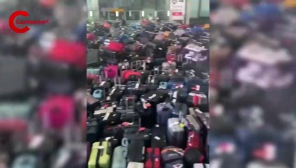 Londra'da ilginç olay! Havalimanında arızadan dolayı bavullardan halı oluştu