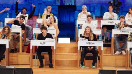 “Allora è amore”. Amici 21, bomba sui due chiacchierati allievi la conferma dai social