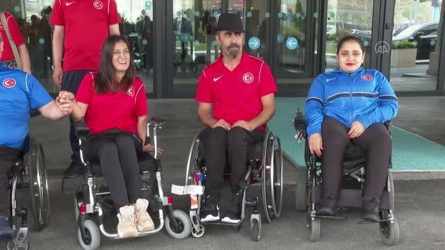 Polonya'da 8 madalya kazanan Tekerlekli Sandalye Dans Milli Takımı, yurda döndü