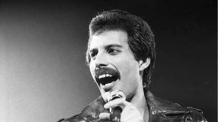 GALA VIDEO - Ou est la tombe de Freddie Mercury, le chanteur de Queen ?