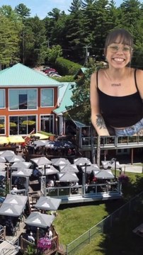 Cette terrasse à 1h40 de Montréal cache les plus beaux couchers de soleil au bord de l'eau