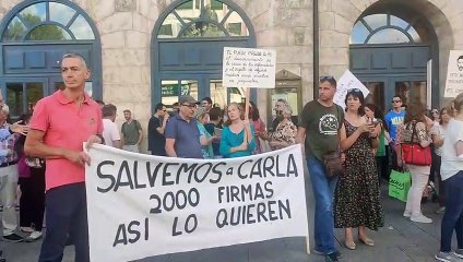 Concentración de apoyo a Carla, paciente con Lyme crónico ingresada en Psiquiatría del HUBU