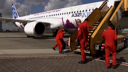 A321XLR takes off for the first time