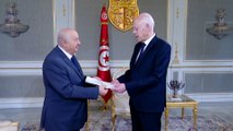 الهيئة الاستشارية من أجل الجمهورية تسلم الرئيس التونسي مسودة الدستور الجديد
