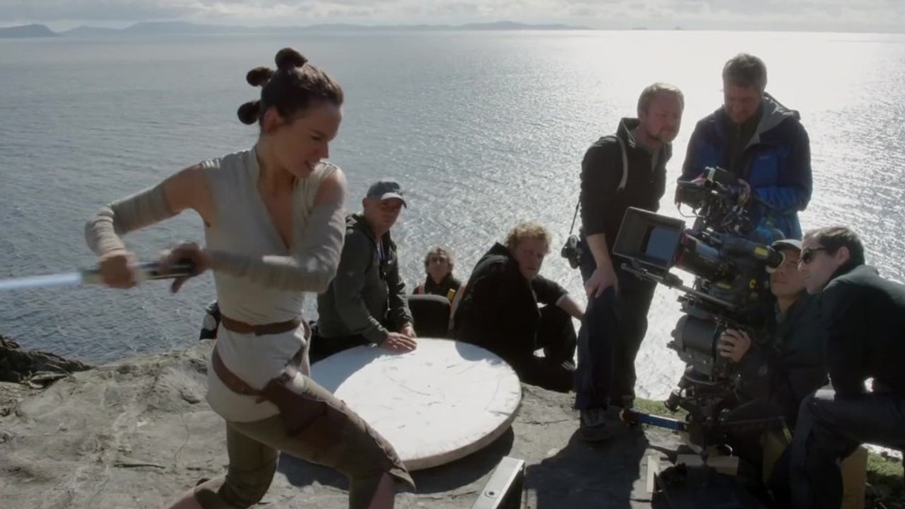 Star Wars: Die letzten Jedi - Daisy Ridleys hartes Training zum Jedi im neuen Behind-the-Scenes-Video