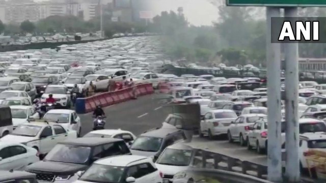 Traffic Jam ದೇಶದಲ್ಲಿ ಈ ರೀತಿಯ ಟ್ರಾಫಿಕ್ ಜಾಮ್ ಯಾರೂ ನೋಡಿರಲಿಲ್ಲ | OneIndia Kannada