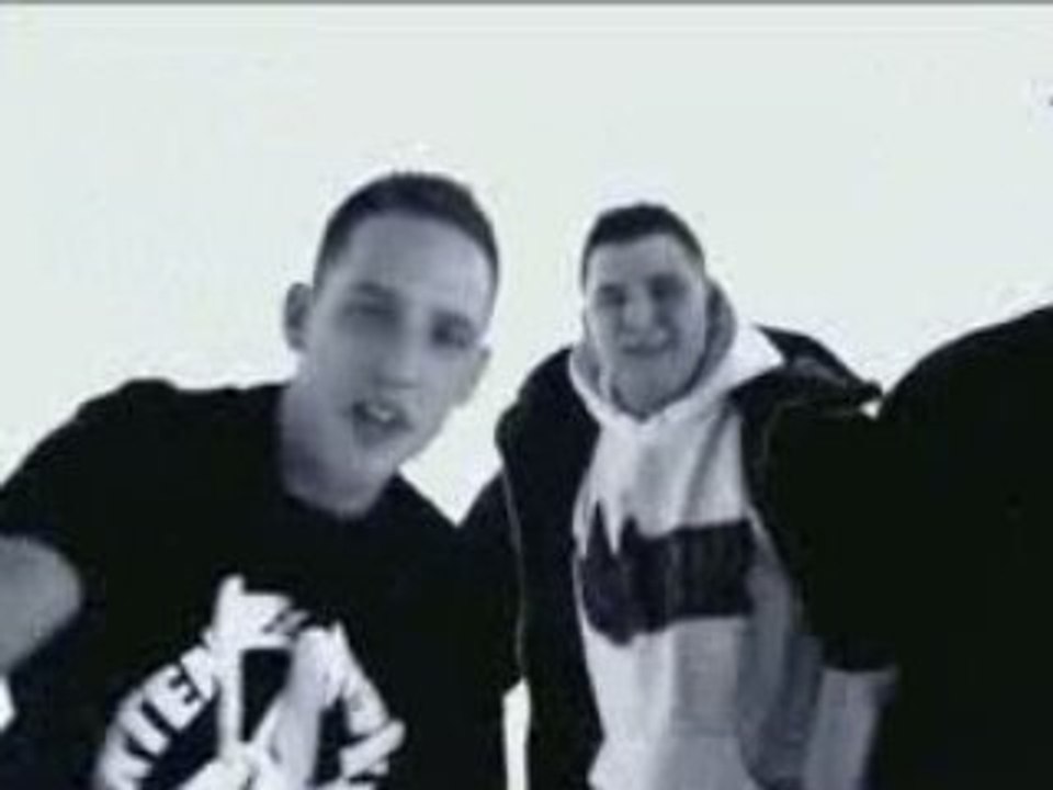 Sido,_Greckoe_&_Alpa_Gun_-_So_machen_wir_das_XVID-GRV