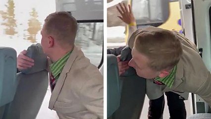 La mauvaise idée de montrer ses fesses aux passagers d'un bus