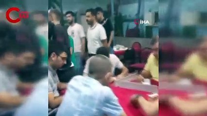 Sara nöbeti geçiren adama aldırmadılar, okey oynamaya devam ettiler
