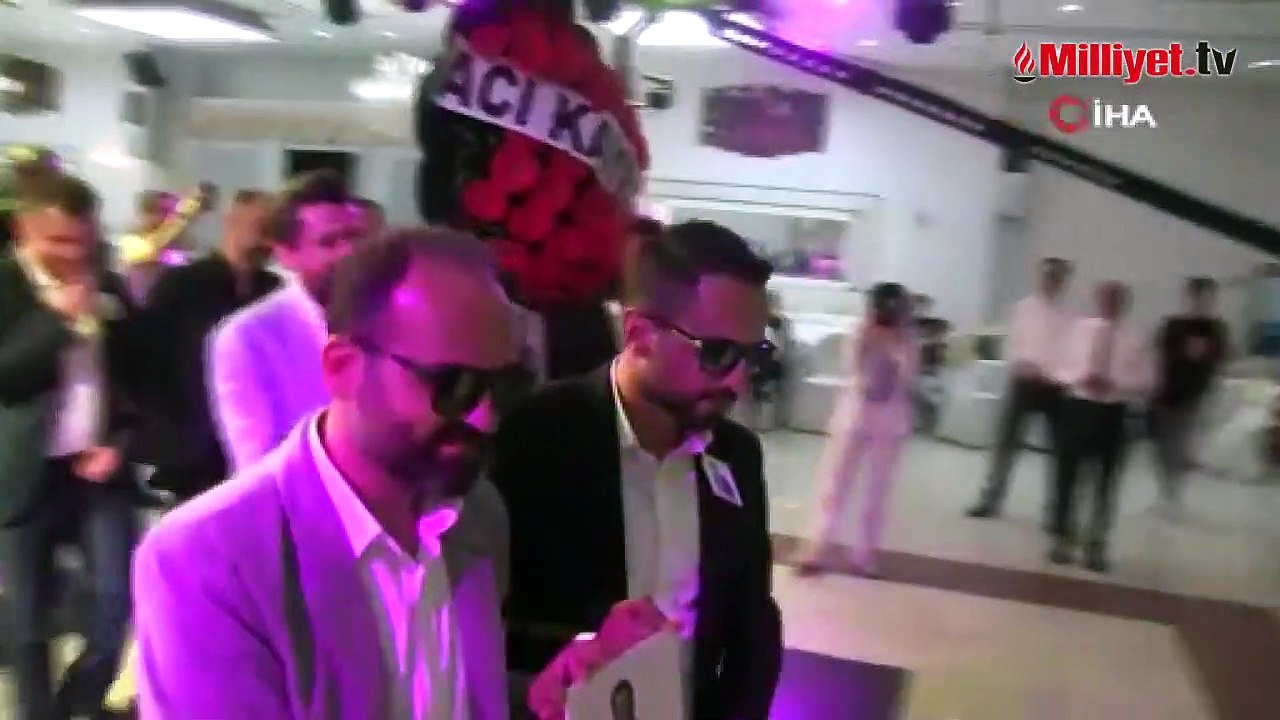 Düğünde damada cenaze töreni düzenlendi