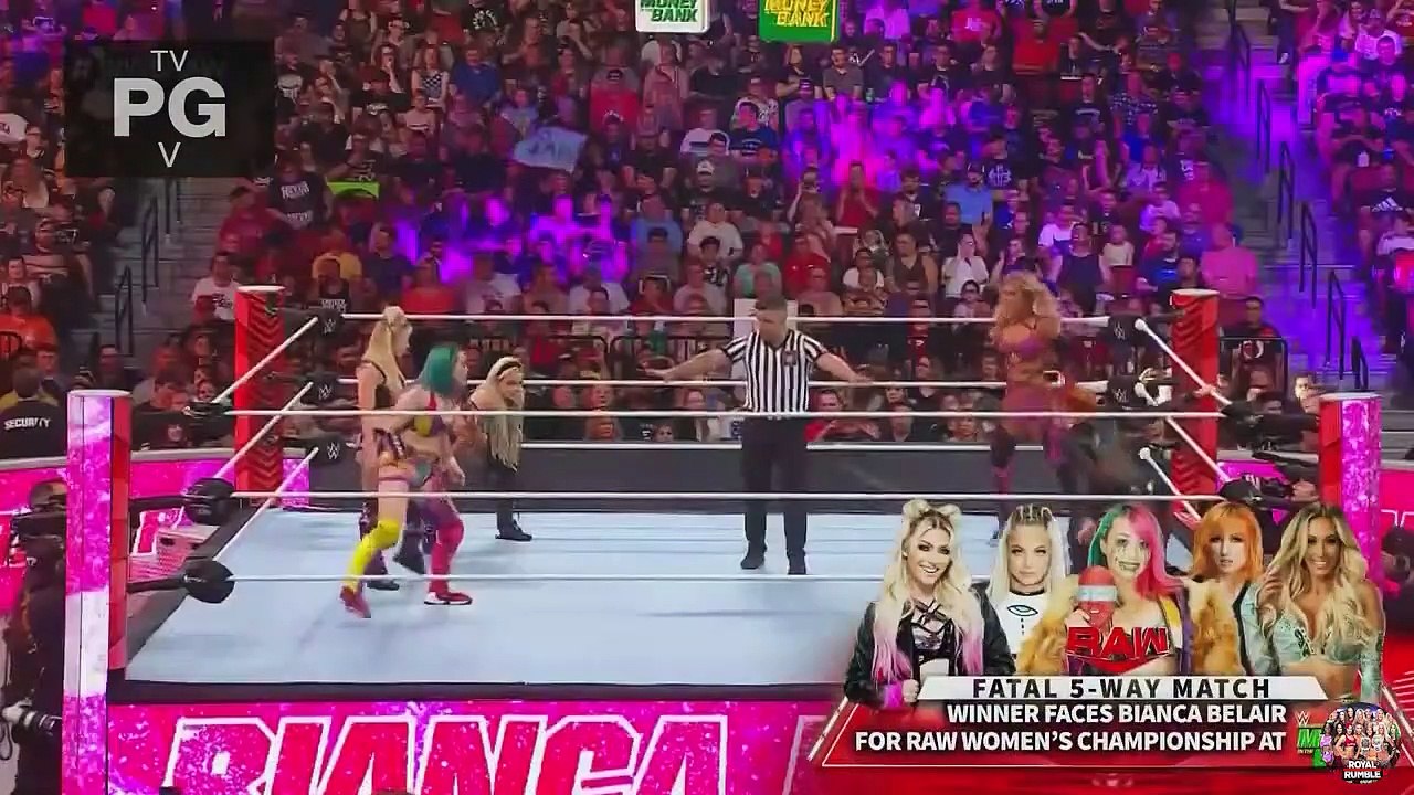 Becky Lynch vs. Asuka vs. Alexa Bliss vs. Carmella vs. Liv Morgan | Women's Championship #1 Contendership Fatal Five Way Match | Highlights