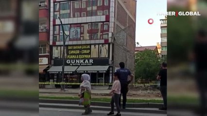 Bina yıkıldı, faciadan böyle dönüldü!