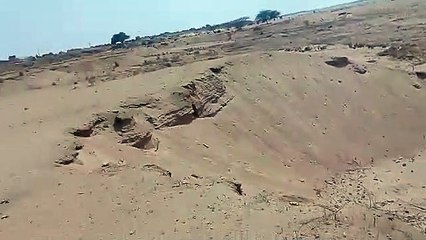 बनास में अवैध बजरी खनन लील रहा जलदाय विभाग के कुएं