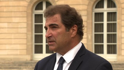 « Nous restons dans l’opposition de manière déterminé mais responsable », assure Christian Jacob