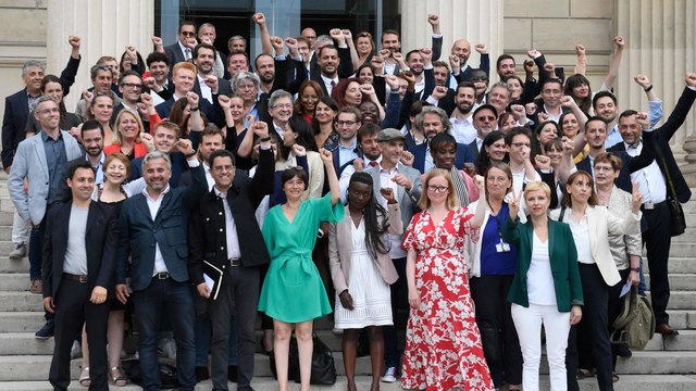 Les députés Insoumis à l’Assemblée nationale : une «photo de famille» historique