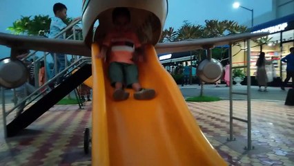 হেলিকপ্টার বন্ধ করার সময়, মম ইন, বগুড়া। momo inn Helicopter