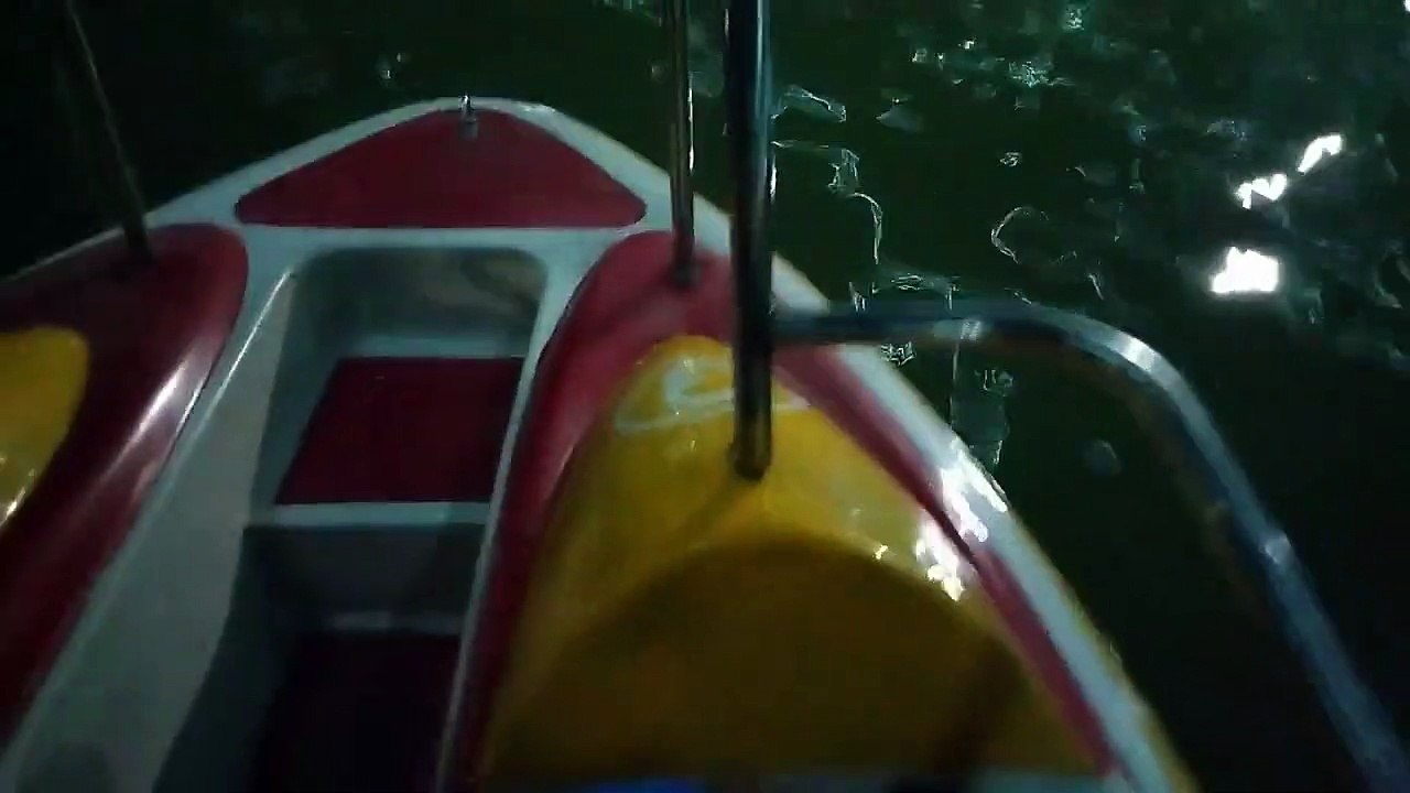 সিফাতের বোট চালানোর শখ পুরণ। মম ইন, বগুড়া।