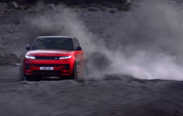 VÍDEO: Range Rover lo ha vuelto a hacer con un vídeo en Islandia que es puro espectáculo