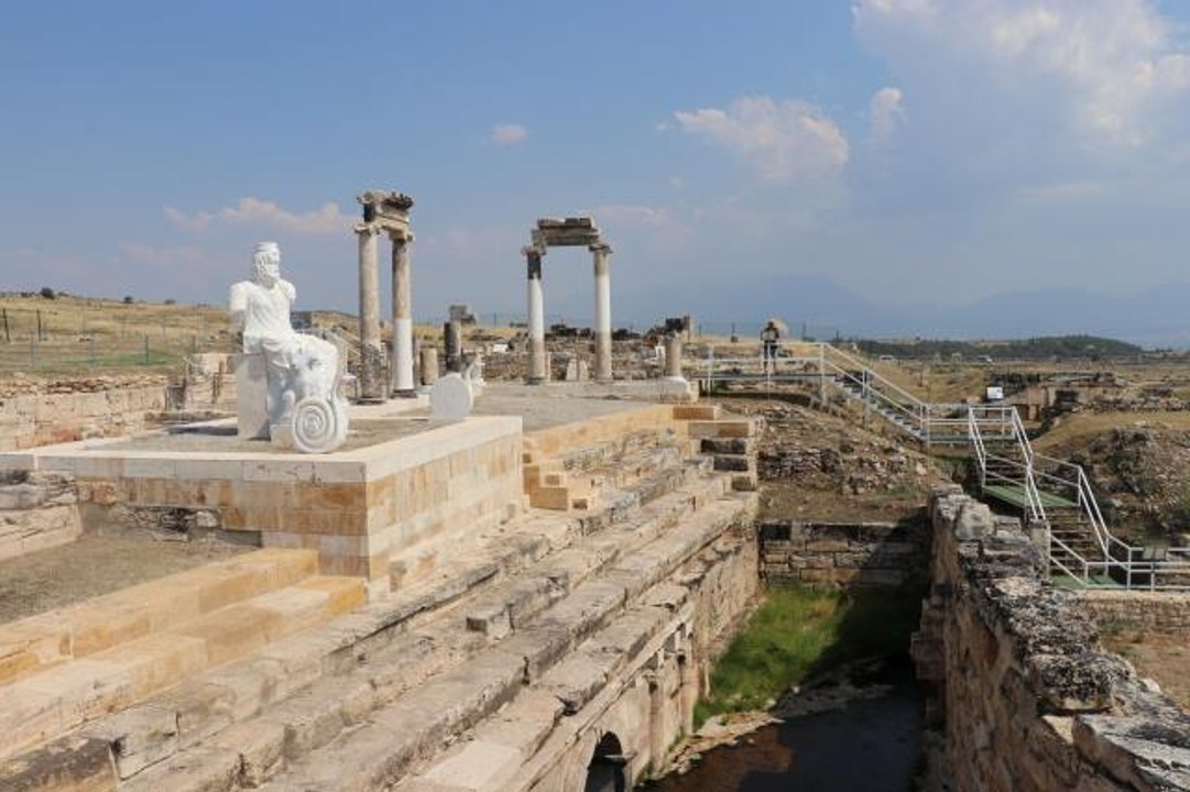 Pamukkale'deki "Cehennem Kapısı" 1500 yıl sonra...
