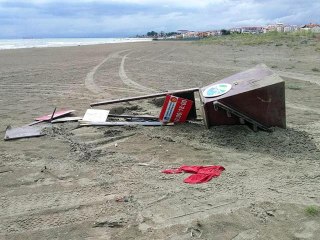 Cankurtaran kulesi tahrip edildi, bölge halkı tepki gösterdi