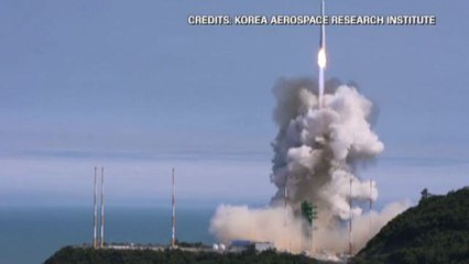 La Corea del Sud lancia Nuri, primo missile spaziale domestico