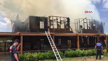 Millet Bahçesi konağı çıkan yangında kullanılamaz hale geldi