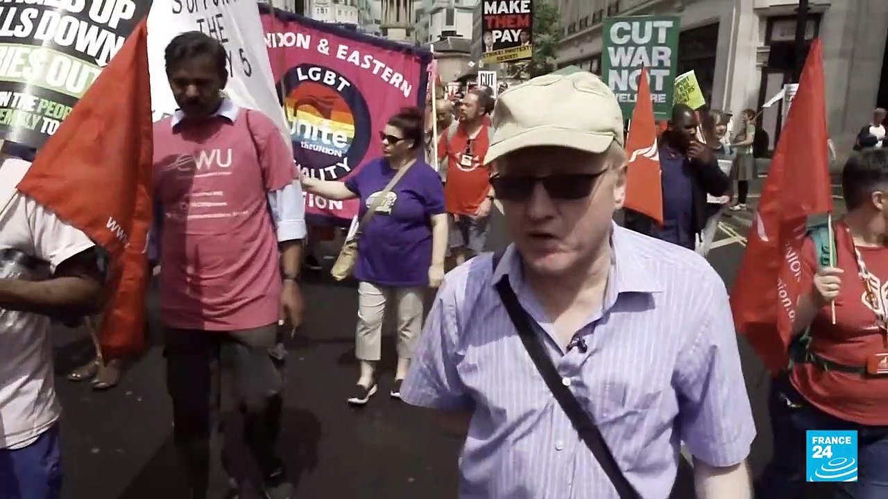 Ferroviarios británicos hacen huelga por recortes de empleo y congelación salarial