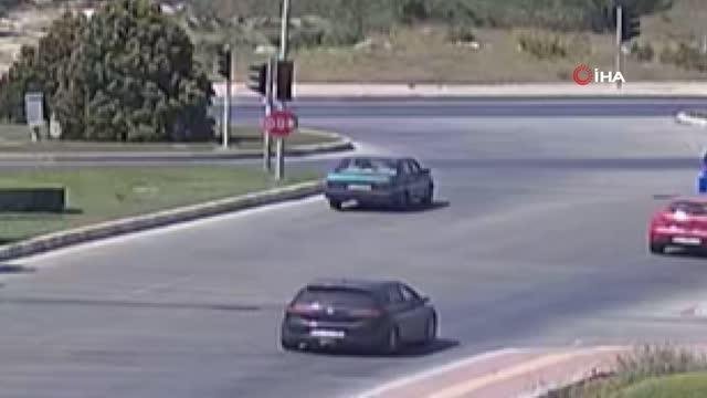 Emanet aldığı otomobil alev alev yandı... Feryadı yürekleri dağladı