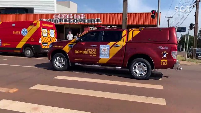 Motociclista sofre múltiplas fraturas em forte colisão de trânsito na Avenida Barão do Rio Branco