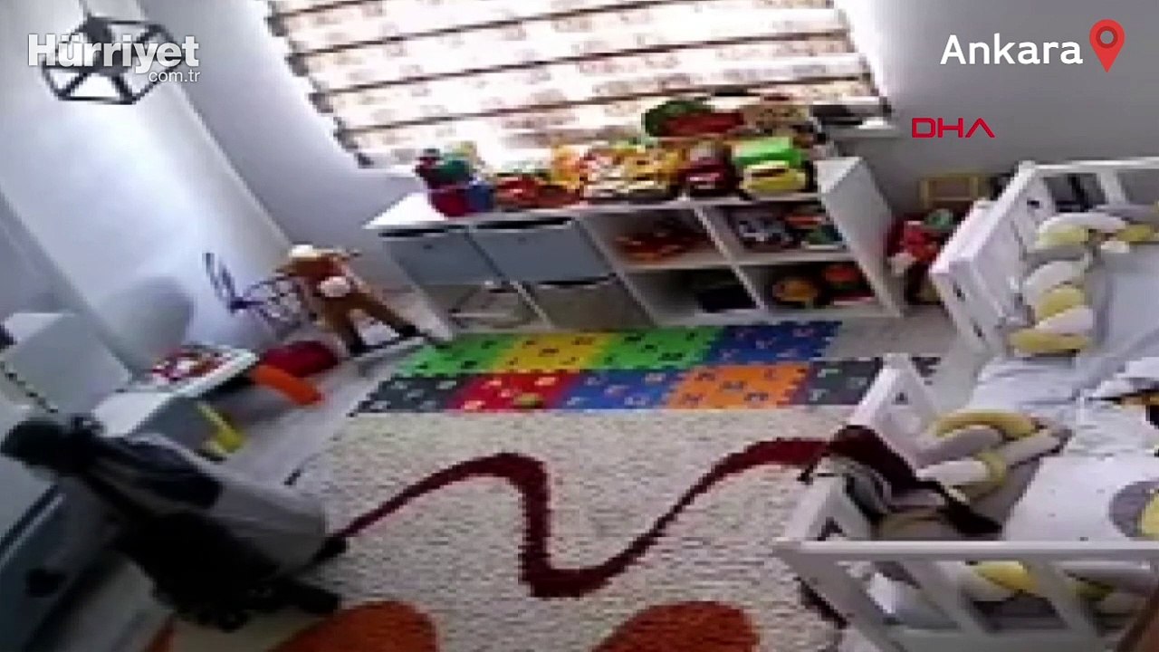 Evden hırsızlık kamerada