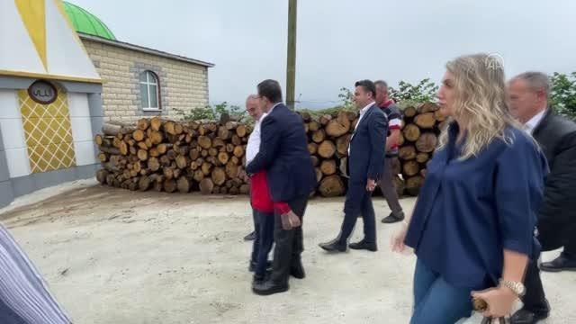 İBB Başkanı Ekrem İmamoğlu, cenaze törenine katıldı