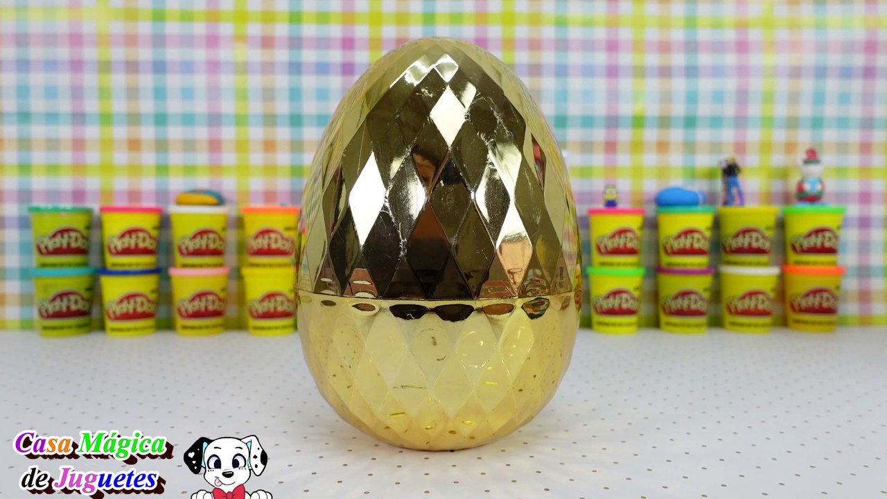 Huevo Gigante Sorpesa Dorado para Celebrar Año Nuevo