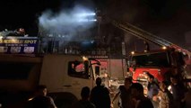 Son dakika 3. sayfa: Diyarbakır'da gıda toptancılar sitesinde yangın: Söndürme çalışmaları devam ediyor