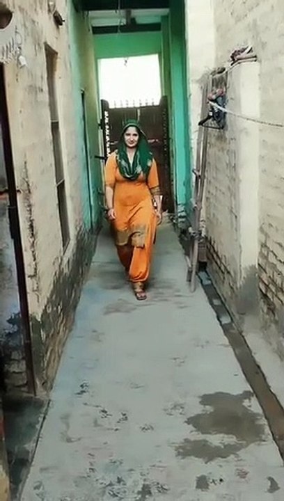 देसी_लुगाई_#ragni_#ragnilover_#ragnistatus_#ragnicompetition_#haryanvi_#dance_#shorts_#reels_#short(360p)