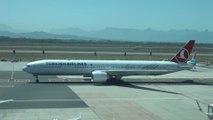 Turkish Airlines 777-300ER Landing At Cape Town International Airport