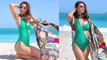 Hina Khan का Green Cut Monokini में Bold Look Viral, Fans का जीता दिल | Boldsky *Entertainment