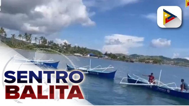Mga mangingisda sa Dinagat Islands na biktima ng Bagyong Odette, nakatanggap ng fiberglass pump boats; complete set ng fishing paraphernalia, ipinamahagi rin