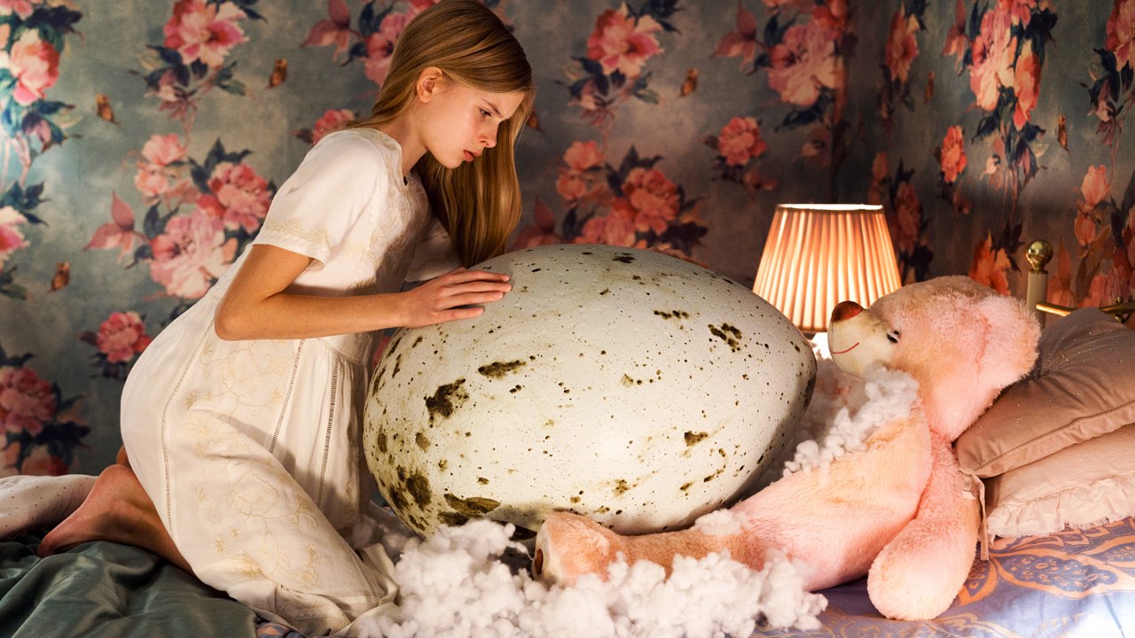 Hatching - Trailer (Deutsch) HD
