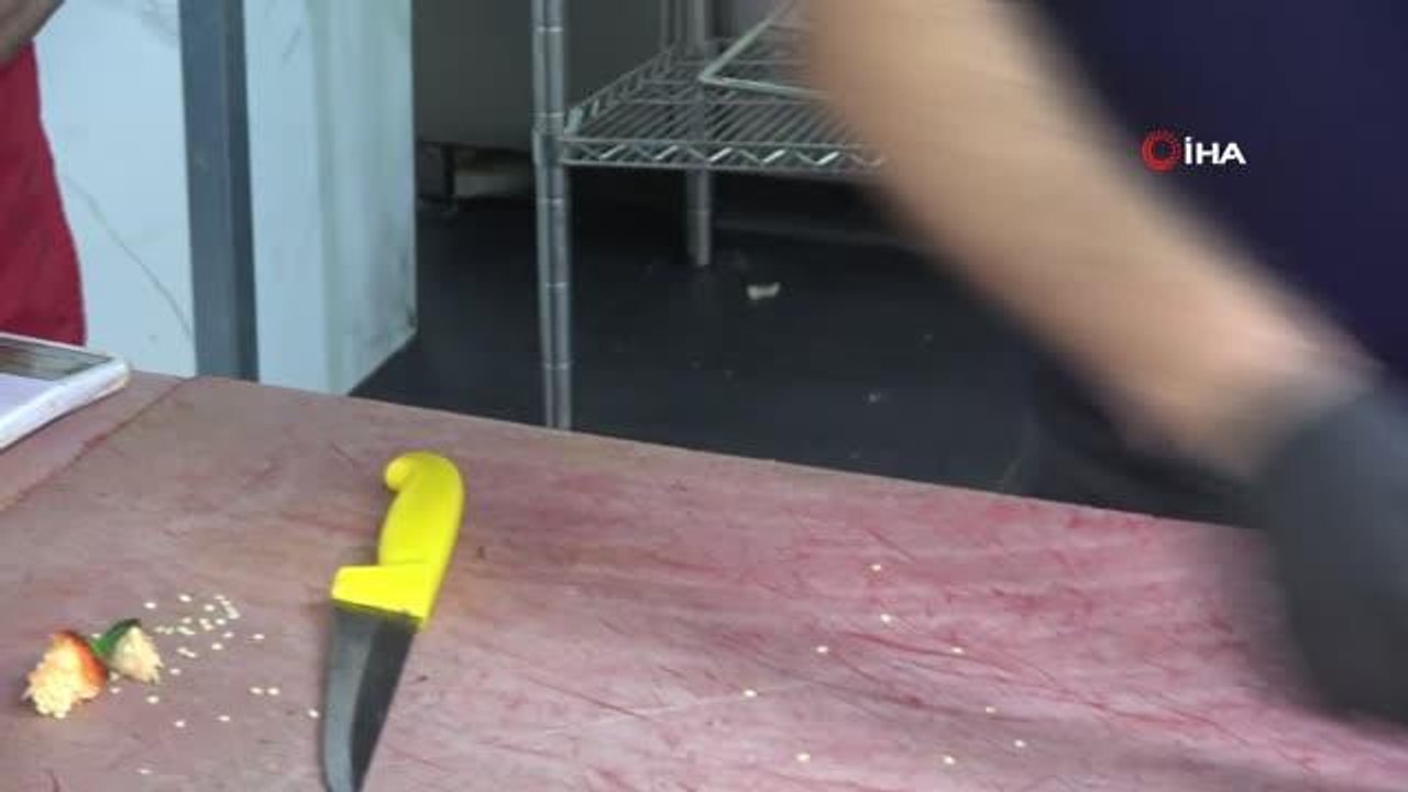 Acı severlere yeni lezzet: 'Biber içli kebap'