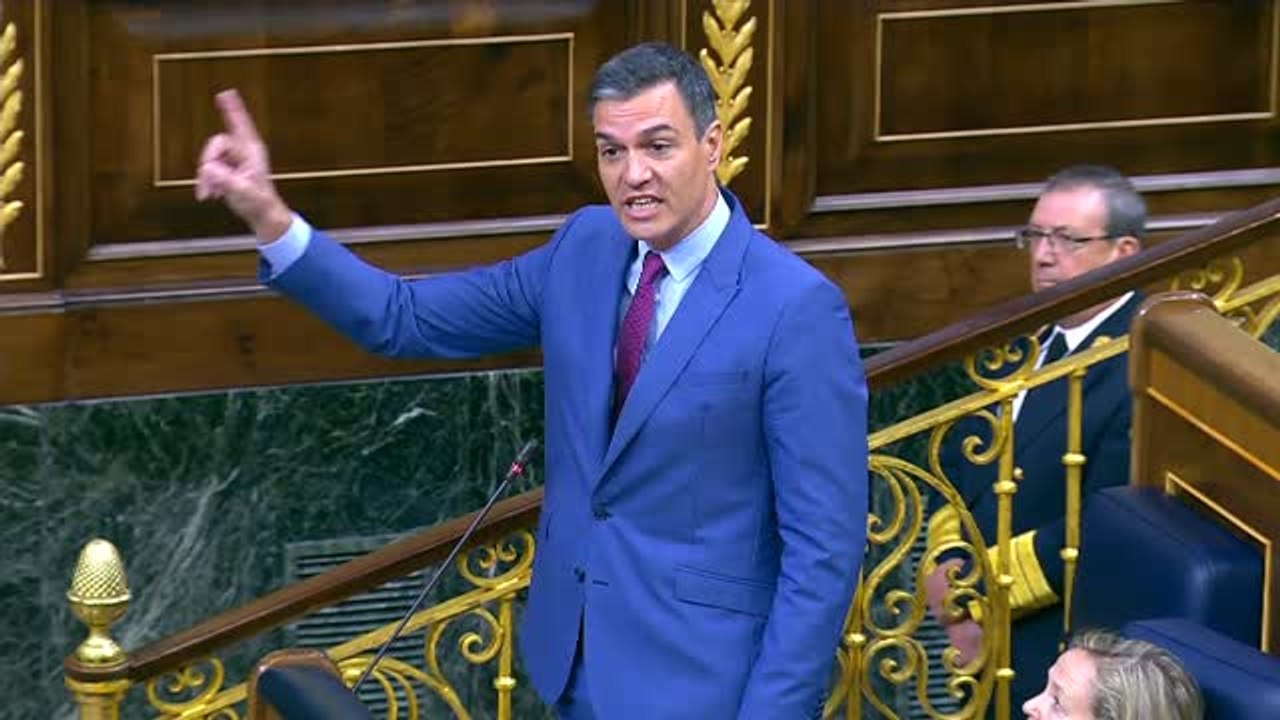 Pedro Sánchez anuncia una rebaja del IVA de la luz del 10% al 5%