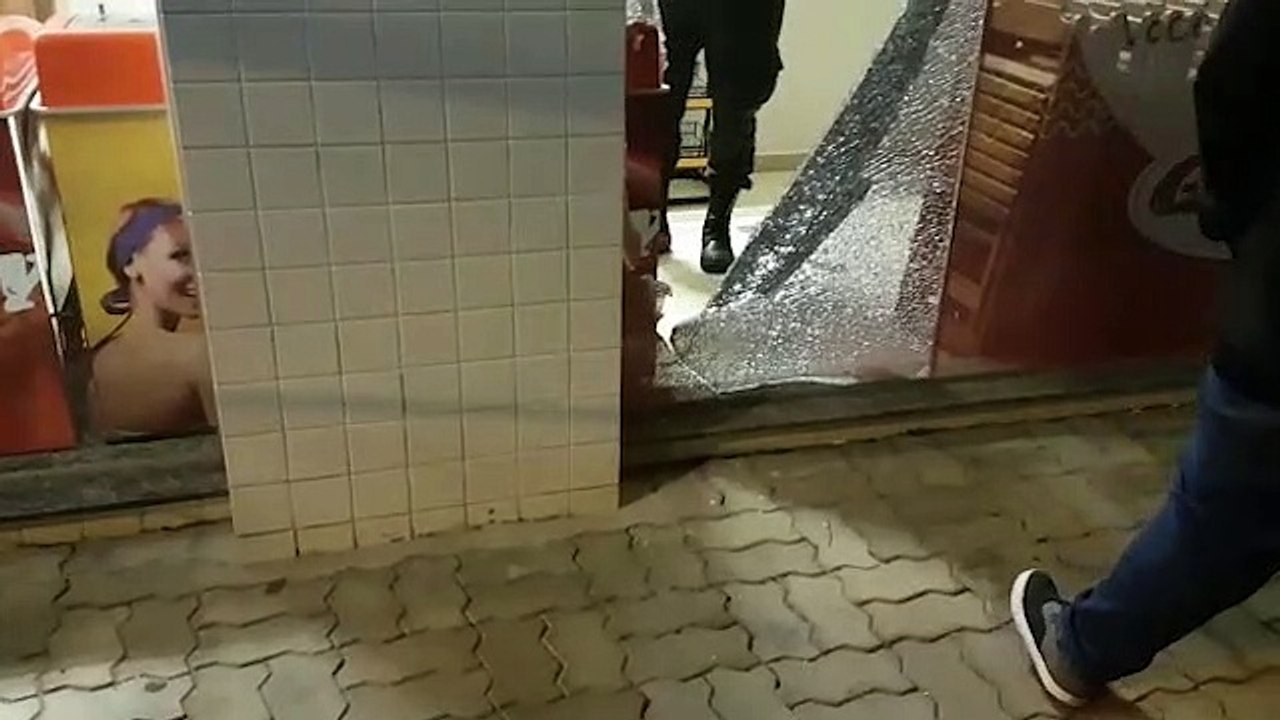 Ladrões arrombam sorveteria no Centro