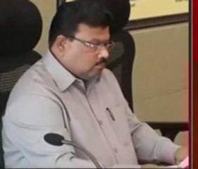 Dehradun: IAS Ram Vilas Yadav पहुंचे विजिलेंस ऑफिस, आय से अधिक संपत्ति केस में होगी पूछताछ
