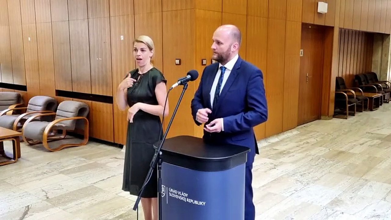 ZÁZNAM: J. Naď: Slovensko poskytne Ukrajine sovietsku techniku iba s adekvátnou náhradou