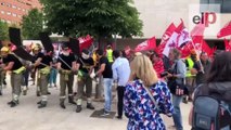 Protestas de los bomberos de Castilla y León frente a las Cortes (Valladolid)