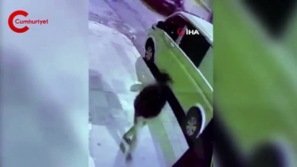 Bayrampaşa'da araçlara dadanan hırsız kamerada