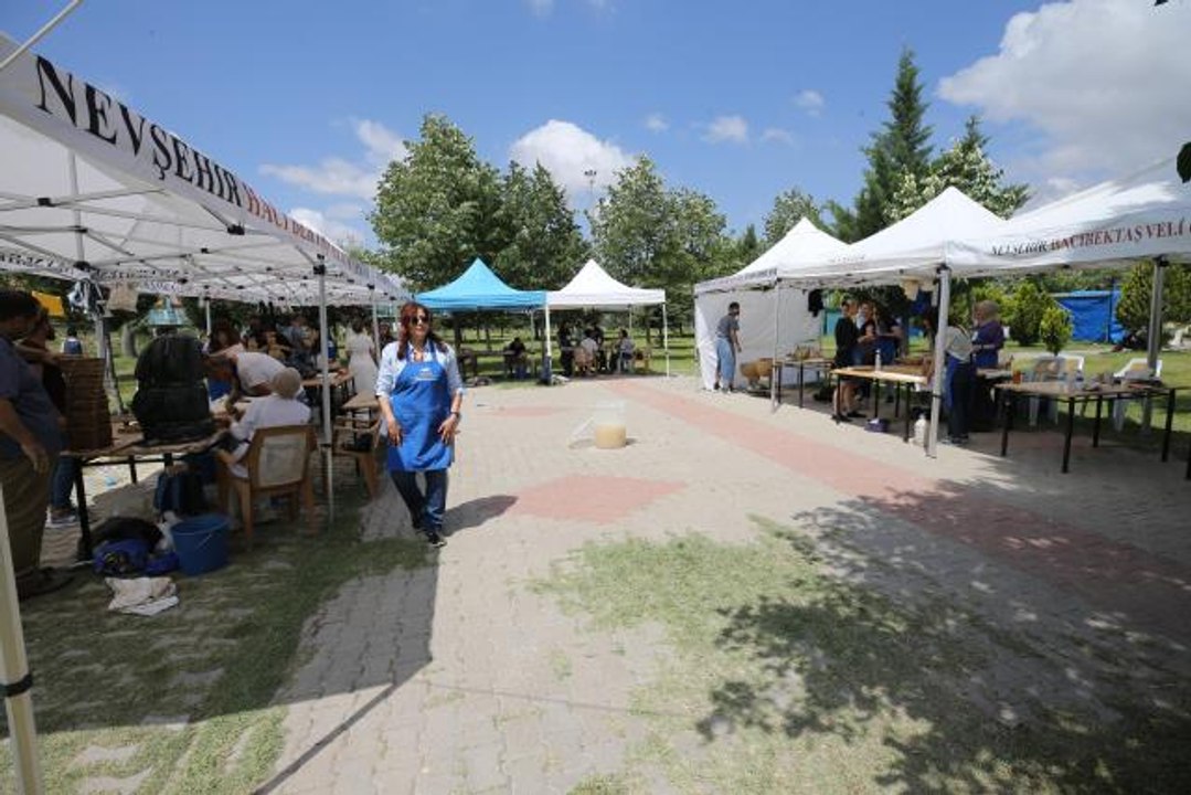 Yerli ve yabancı seramik sanatçıları Avanos'ta buluştu