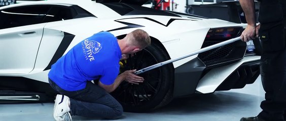 VÍDEO: ¡Cómo suena este Lamborghini Aventador con escapes Armytrix! Sube el volumen...