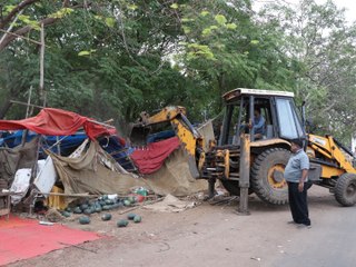 Bulldozer In UP: काली कमाई के खिलाफ नहीं रुकेगी कार्रवाई, सरकार ने उठाया अब ये कदम !