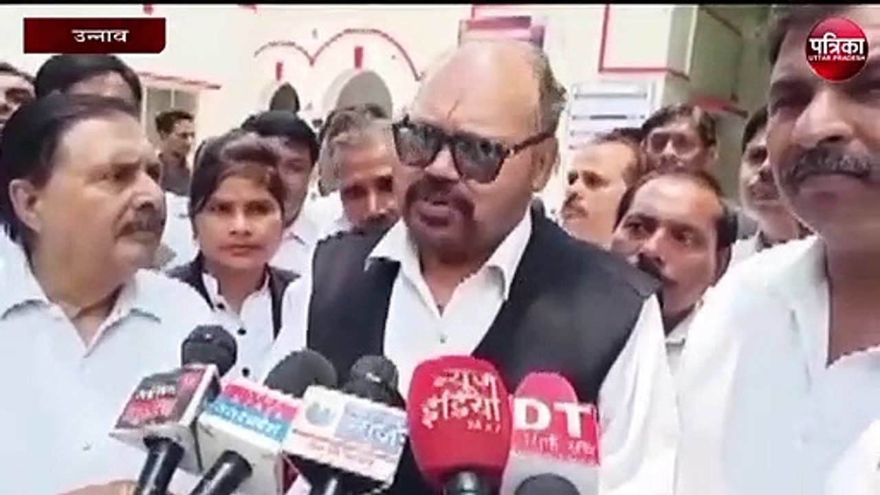 SDM और लेखपाल के खिलाफ लामबंद हुए वकील, जानें पूरा मामला