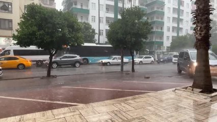Antalya'da sağanak etkili oldu
